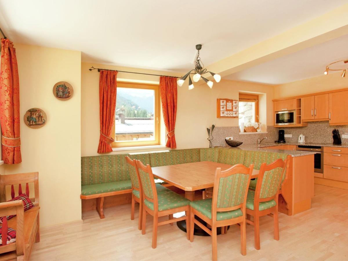 Chalet Apartment In Saalbach-Hinterglemm Exteriör bild