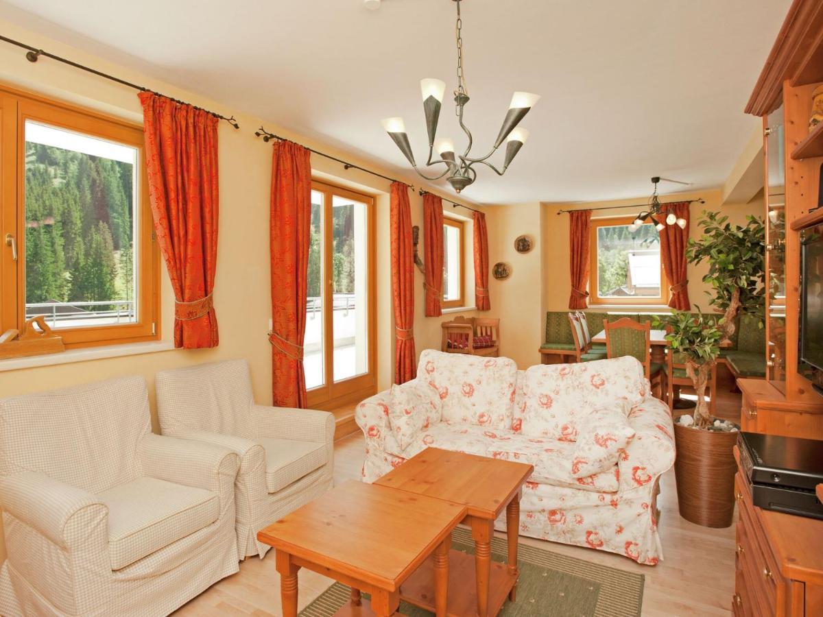 Chalet Apartment In Saalbach-Hinterglemm Exteriör bild