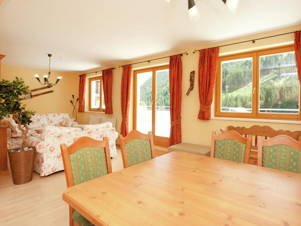 Chalet Apartment In Saalbach-Hinterglemm Exteriör bild
