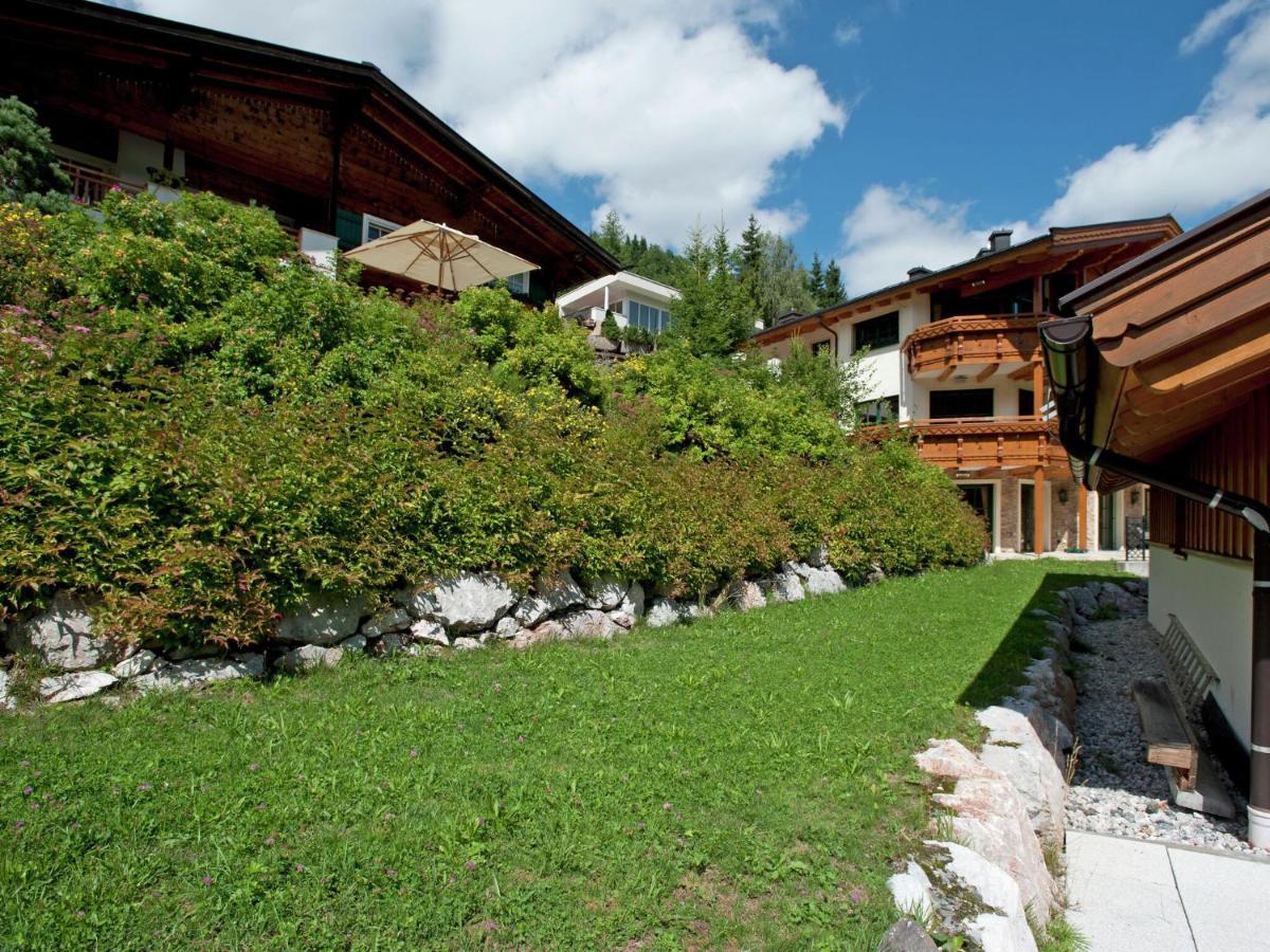 Chalet Apartment In Saalbach-Hinterglemm Exteriör bild